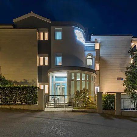 公寓 Island Mihaela 奥库格哥恩基