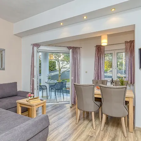 公寓 Island Mihaela