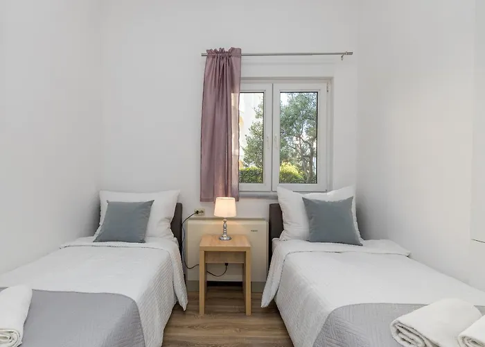 Appartement Island Mihaela *