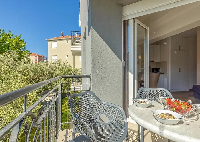 Appartement Island Mihaela *