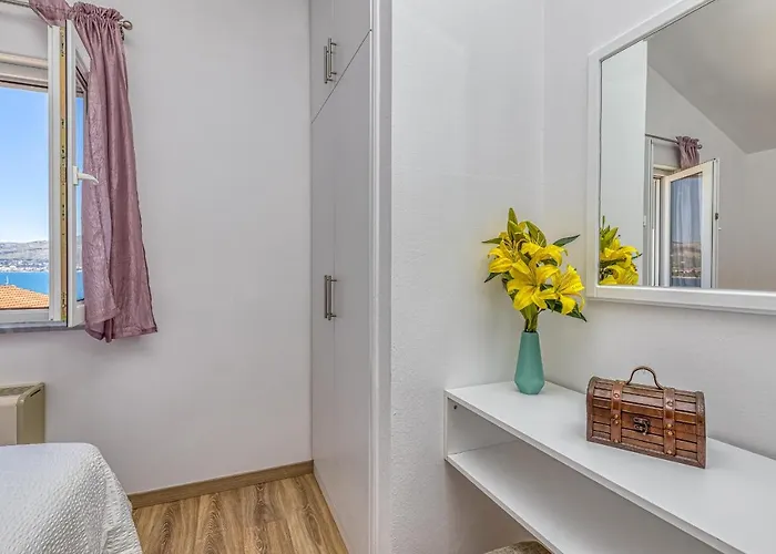 Island Mihaela Appartement *