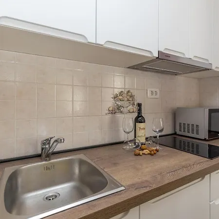 Appartement Island Mihaela *