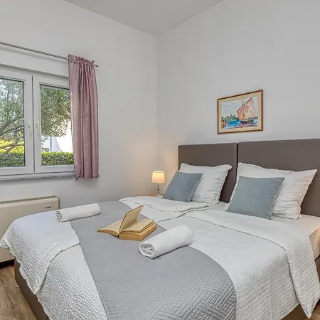 Appartement Island Mihaela