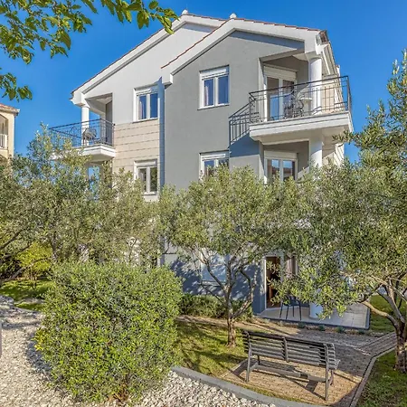 Appartement Island Mihaela