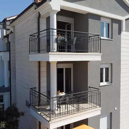 Appartement Island Mihaela