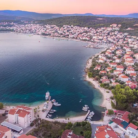 Island Mihaela