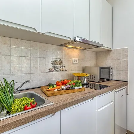 Appartement Island Mihaela