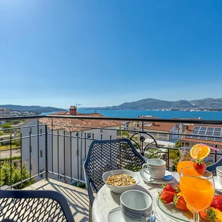 Apartmán Island Mihaela - Happy *