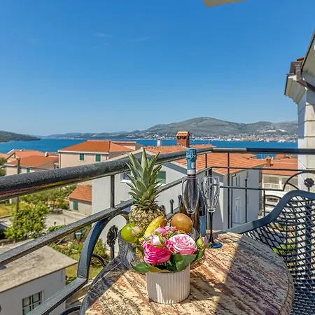 Island Mihaela - Happy Apartmán
