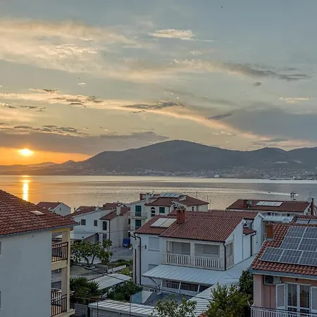Apartamento Island Mihaela