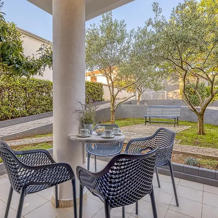 Island Mihaela 아파트 *